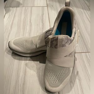 Tiem slipstream spin shoes